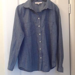 Ladies Size M Gray and White Button down Shirt